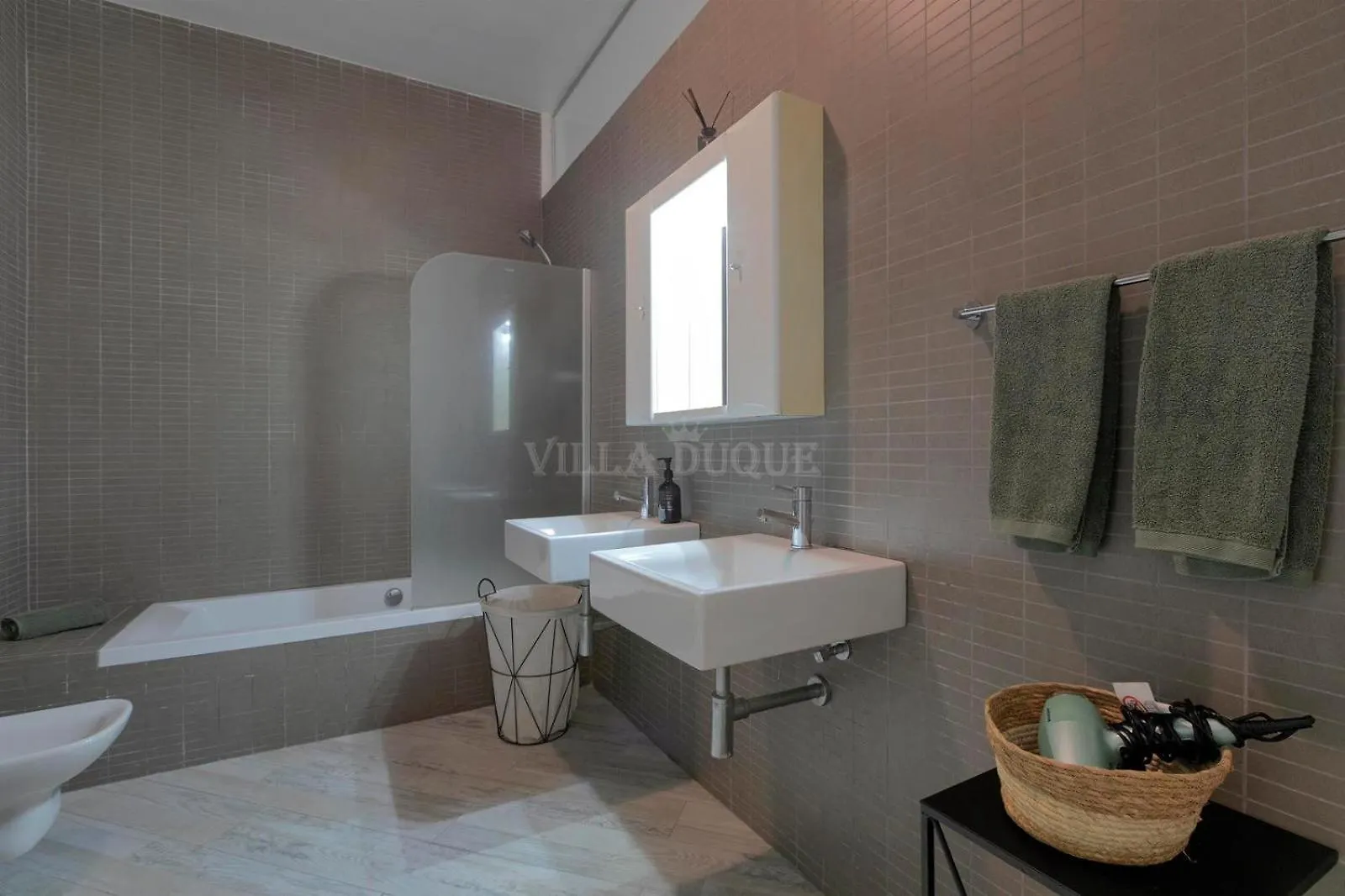 El Duque Modern Villa With Pool アデヘ