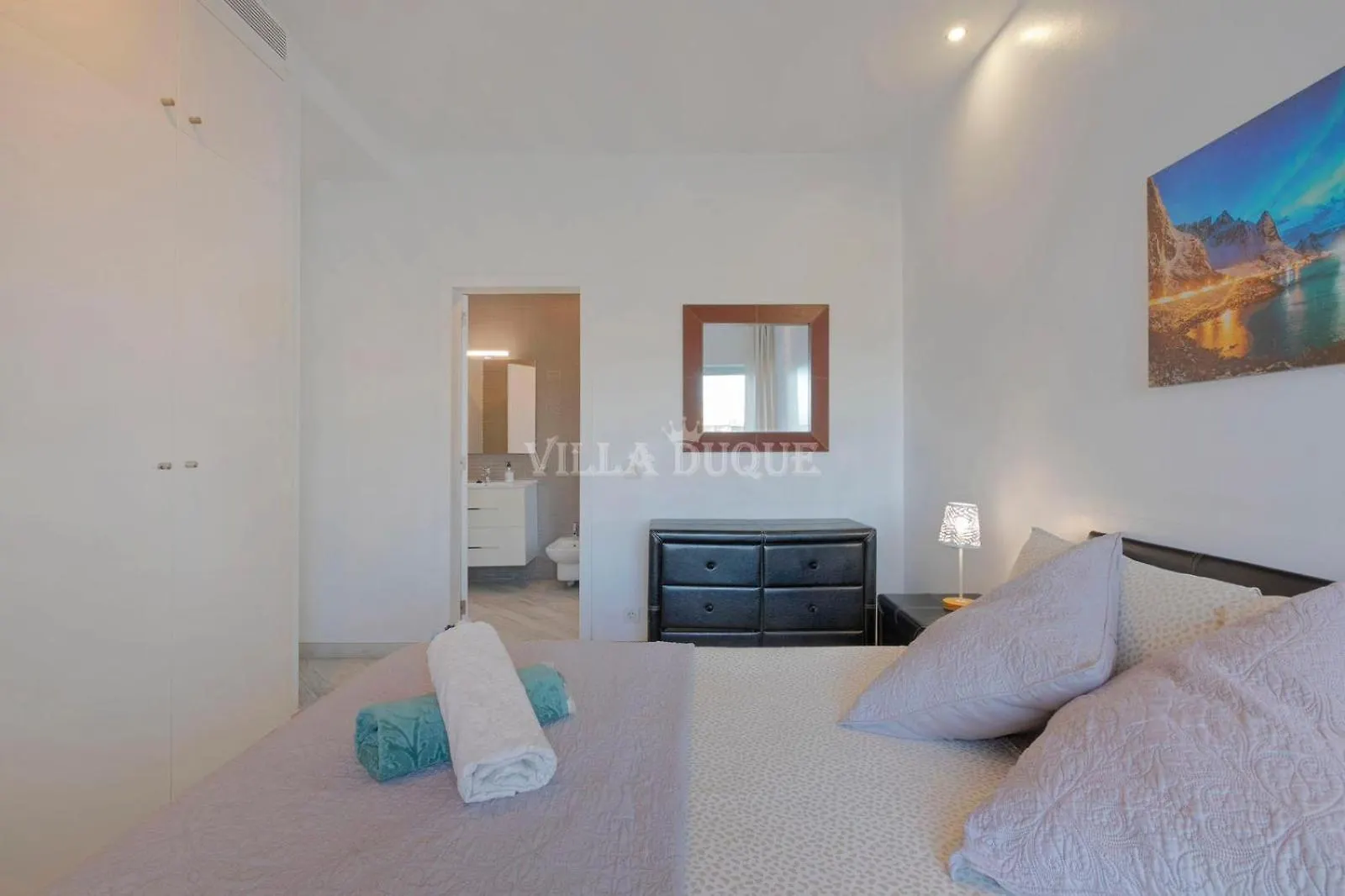 El Duque Modern Villa With Pool アデヘ